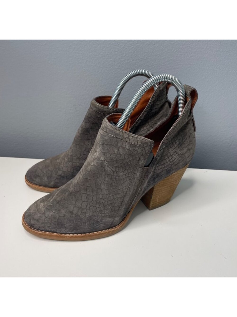 JEFFREY CAMPBELL taupe suede block heel rosee booties size 8